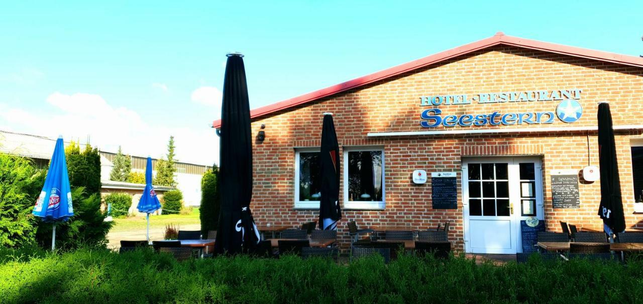 Hôtel Gasthaus Zum Seestern à Ravensbruck Extérieur photo